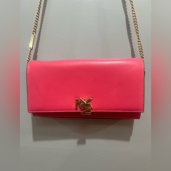 Michael kors special edition crossbody - Picture 9 of 10